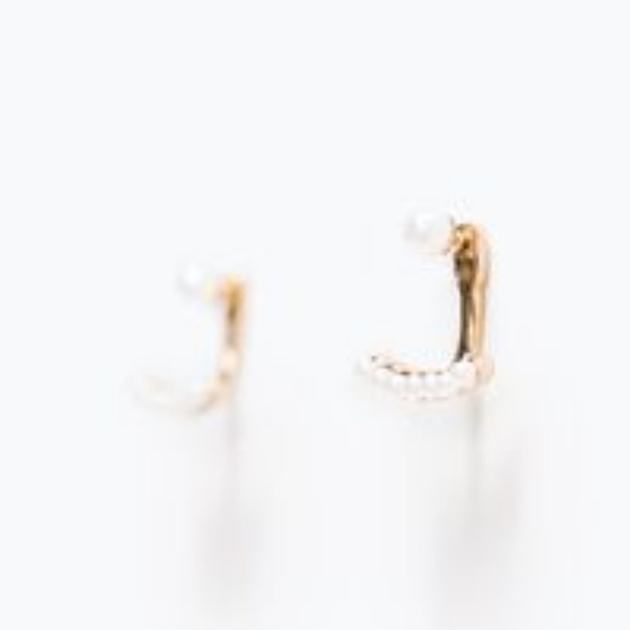 PEARL EARRINGS WITH SECURE CLOSURE from Zara - Picture 2 of 3